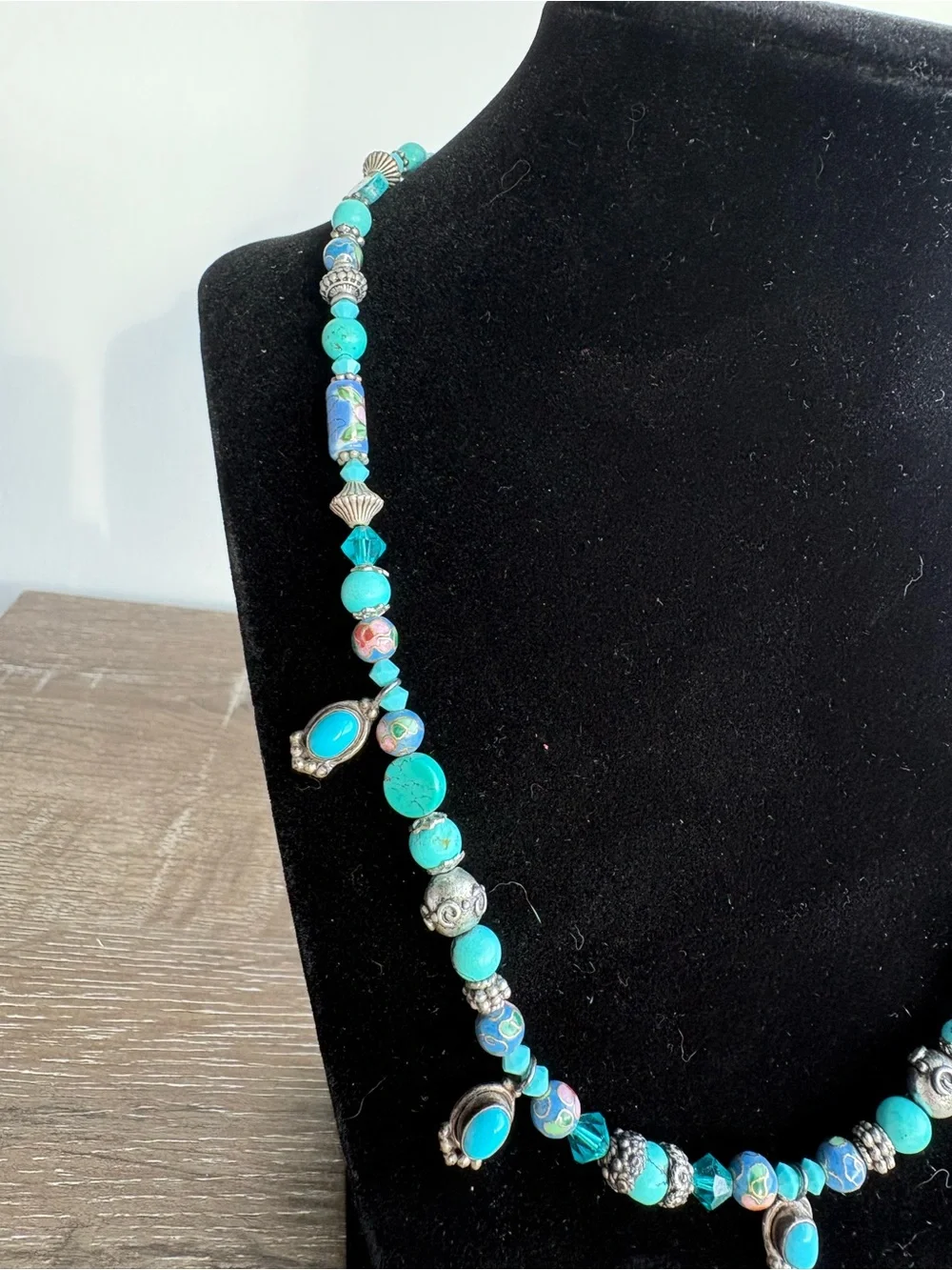 Turquoise Beads and Painted Beads Pendant Necklace
